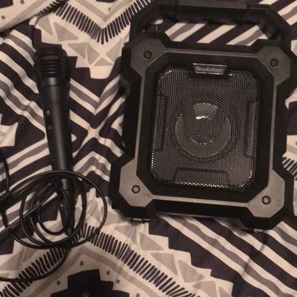 Bluetooth speaker